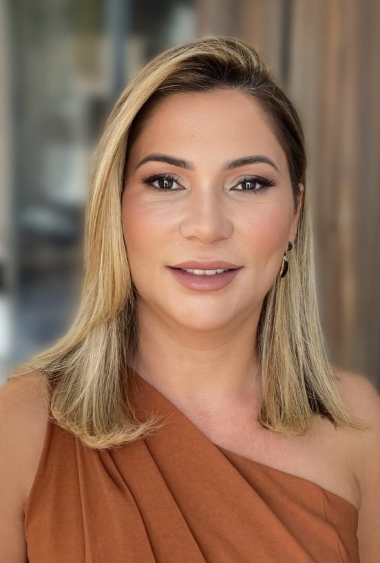 Dra. Elaine Delfino